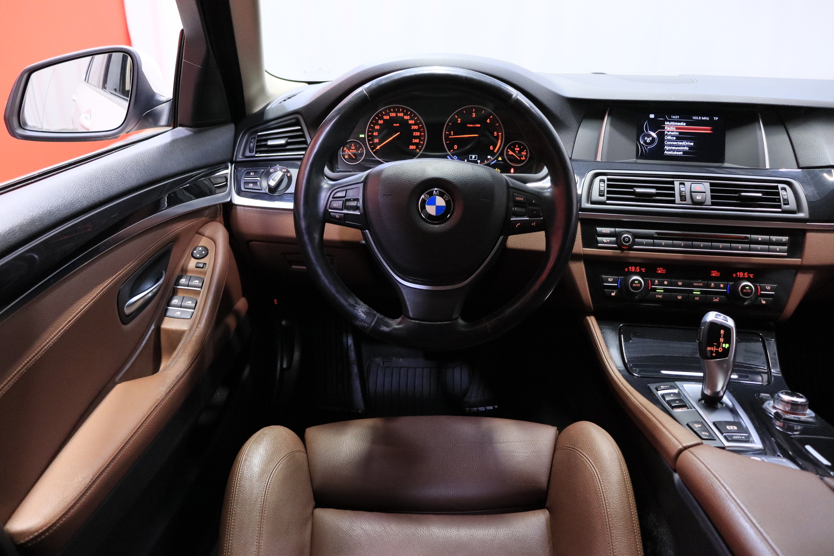BMW 520 2015