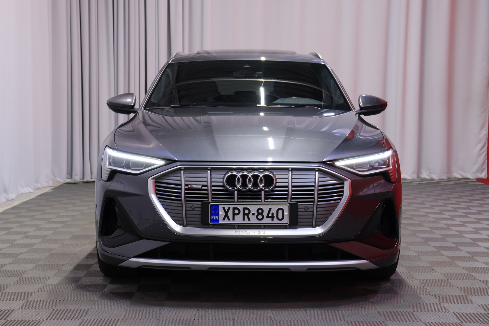 AUDI e-tron 2022