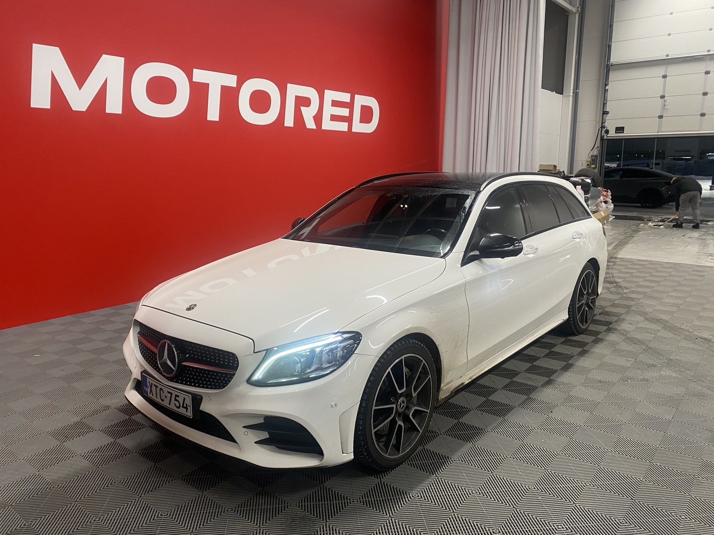 MERCEDES-BENZ C 2019