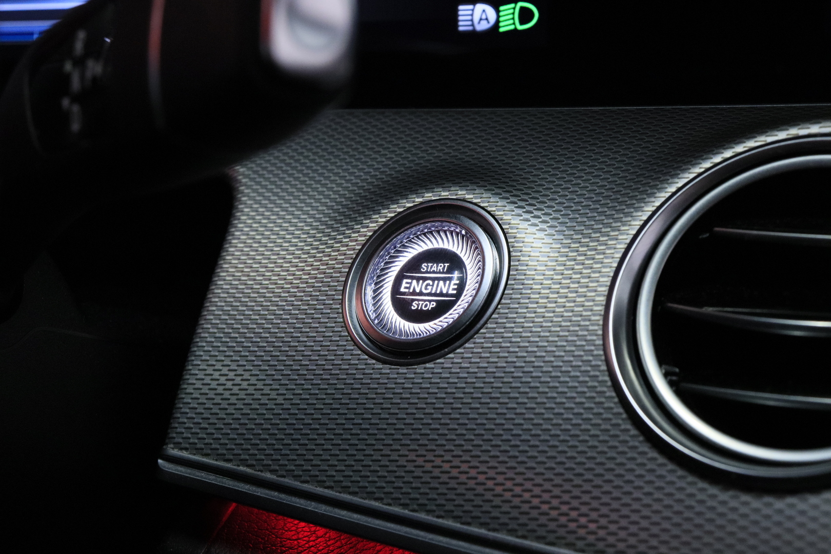 MERCEDES-BENZ E 2017