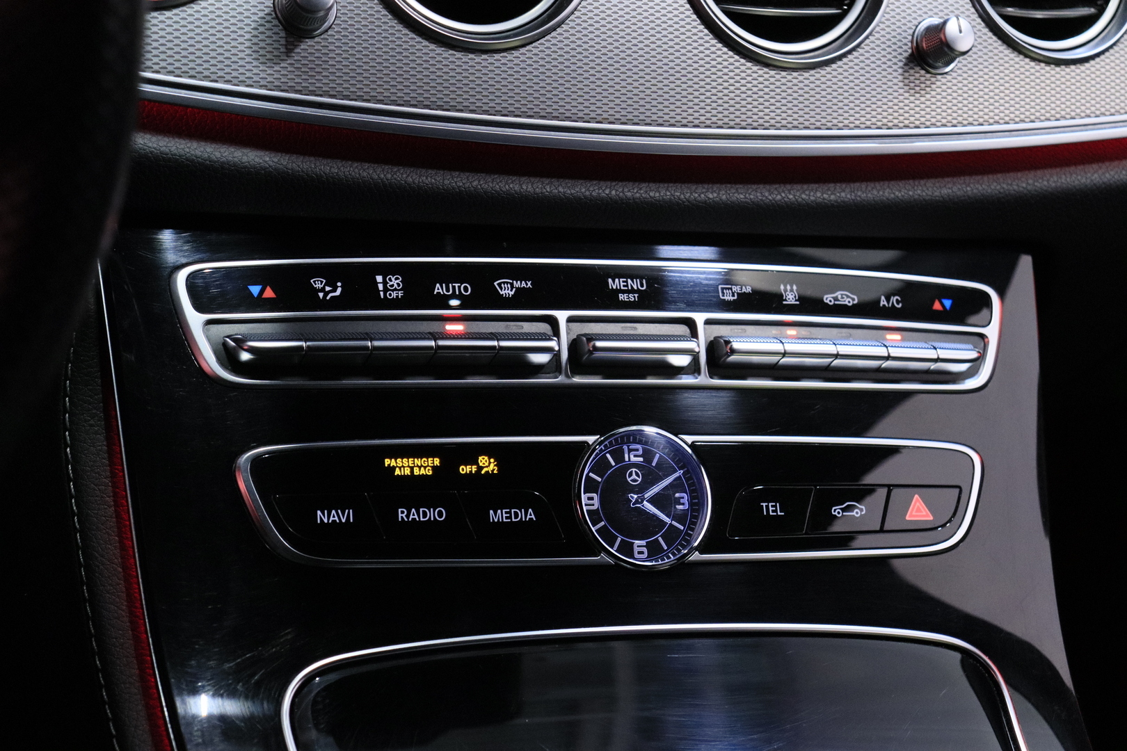 MERCEDES-BENZ E 2017