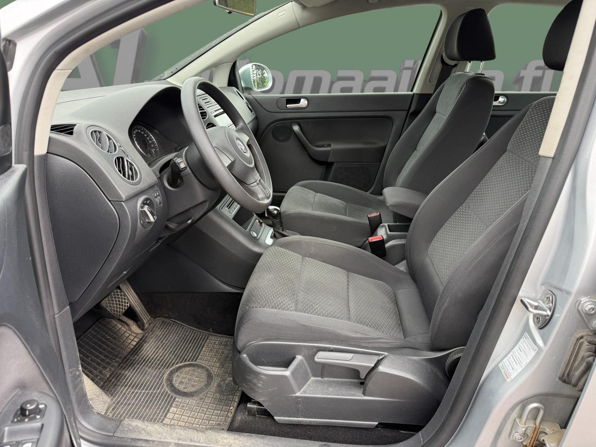 VOLKSWAGEN Golf Plus 2013