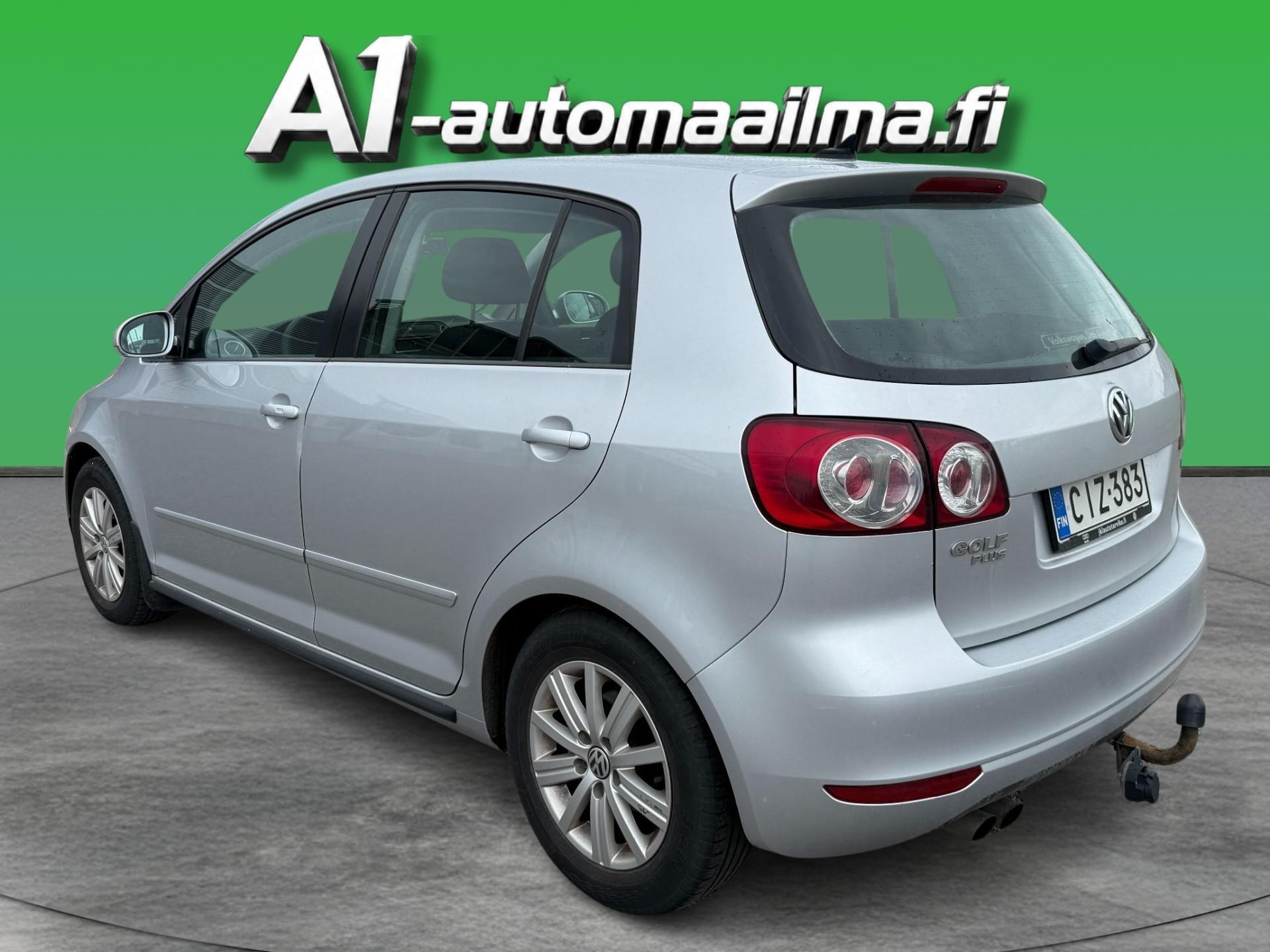 VOLKSWAGEN Golf Plus 2013