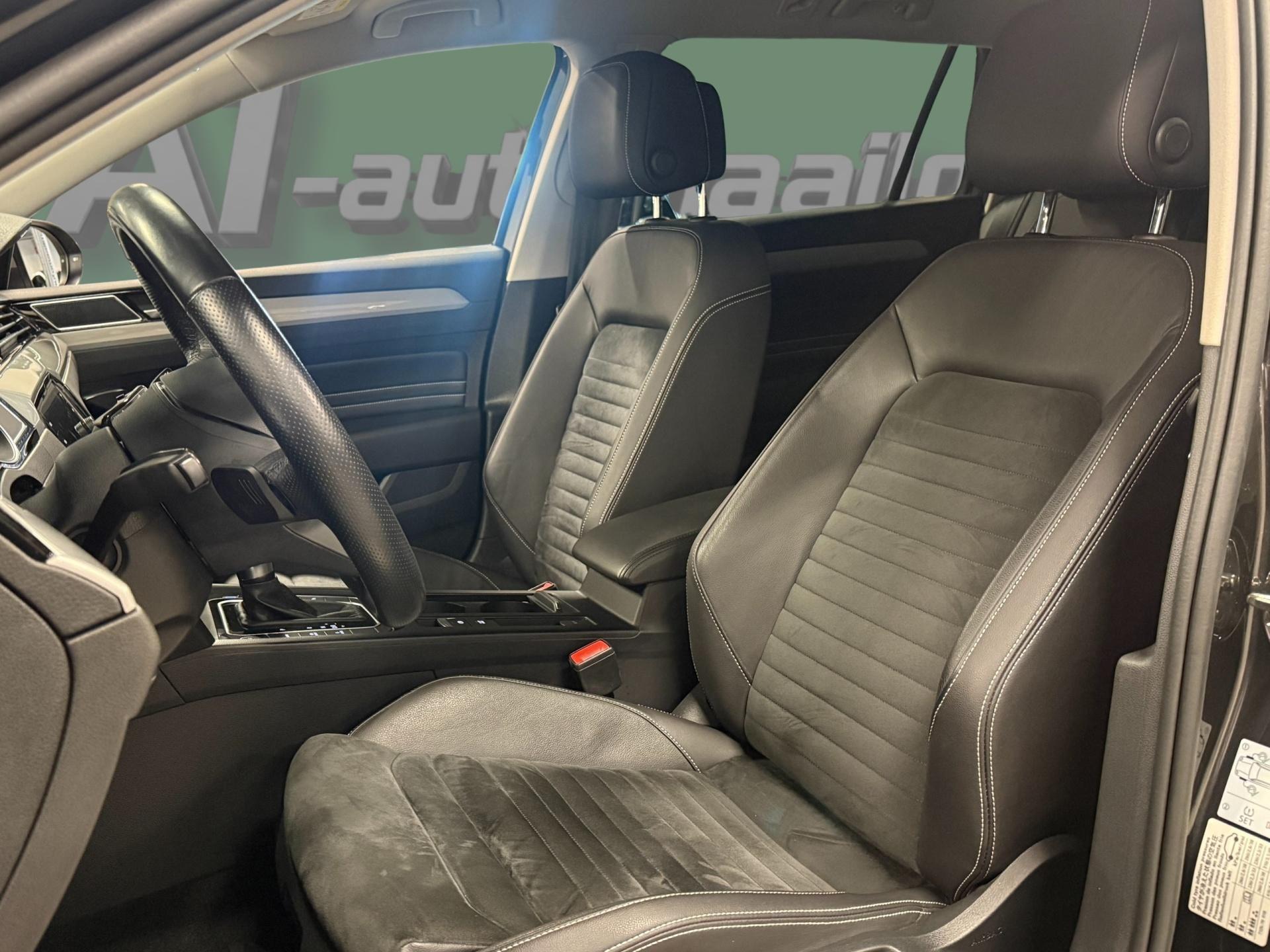 VOLKSWAGEN Passat 2019