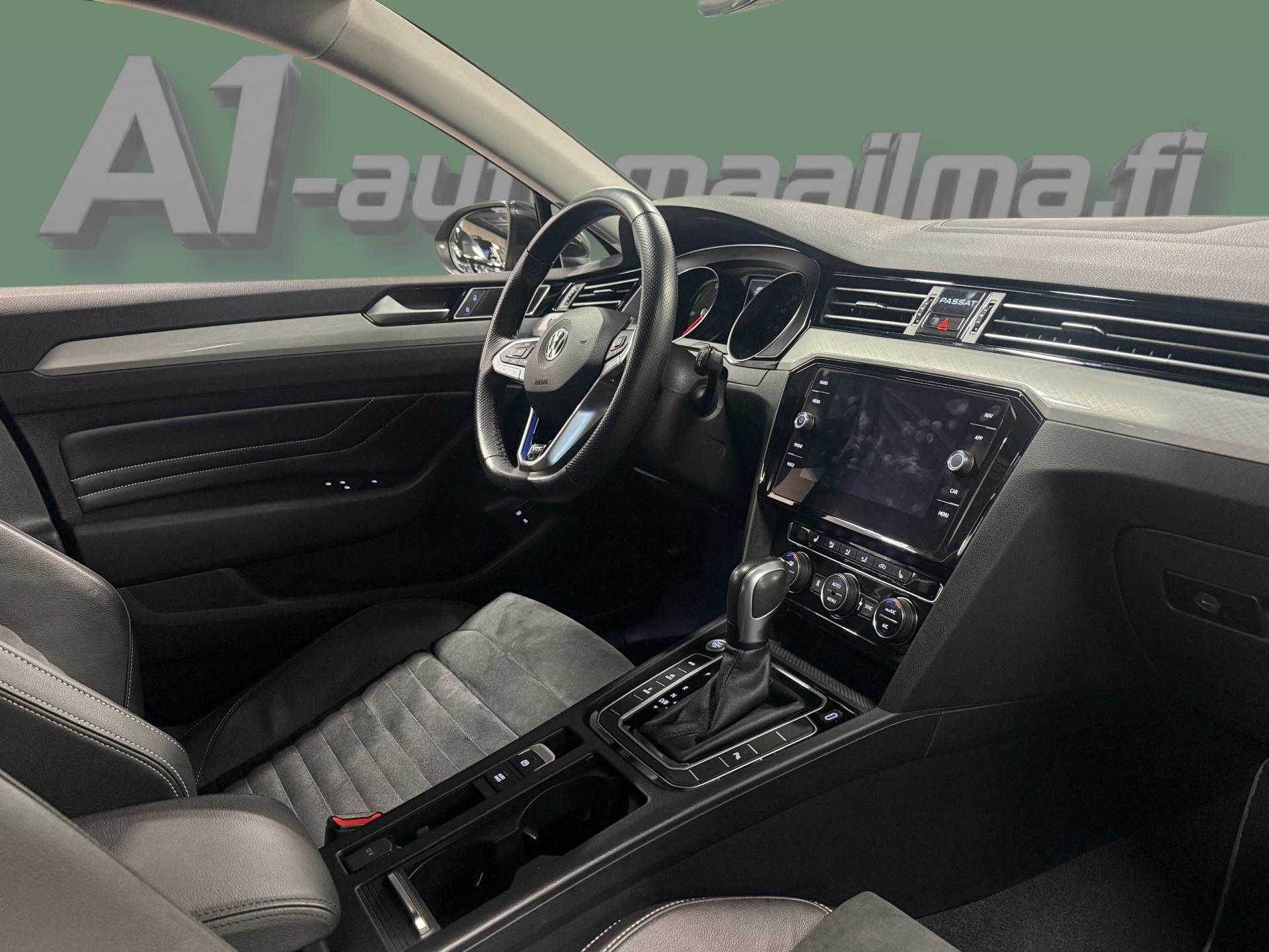 VOLKSWAGEN Passat 2019
