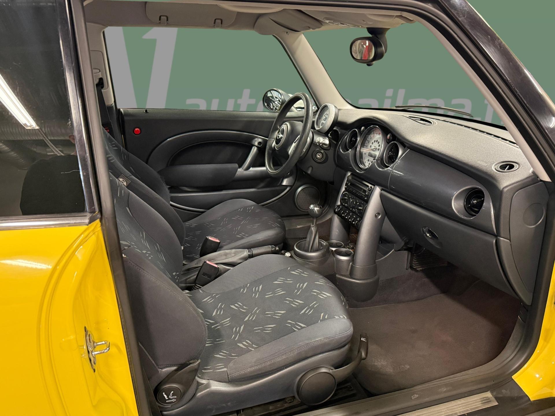 MINI One 2005