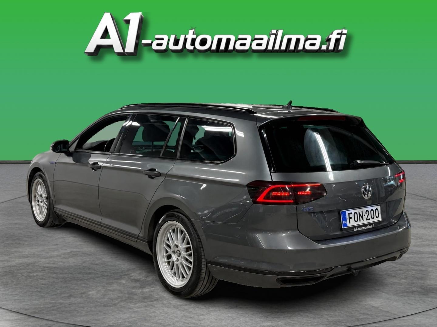 VOLKSWAGEN Passat 2016