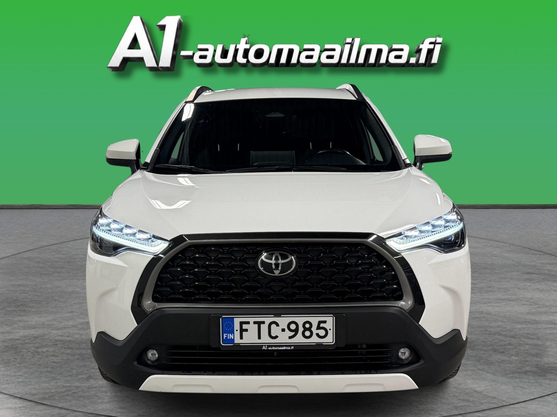 TOYOTA Corolla Cross 2024