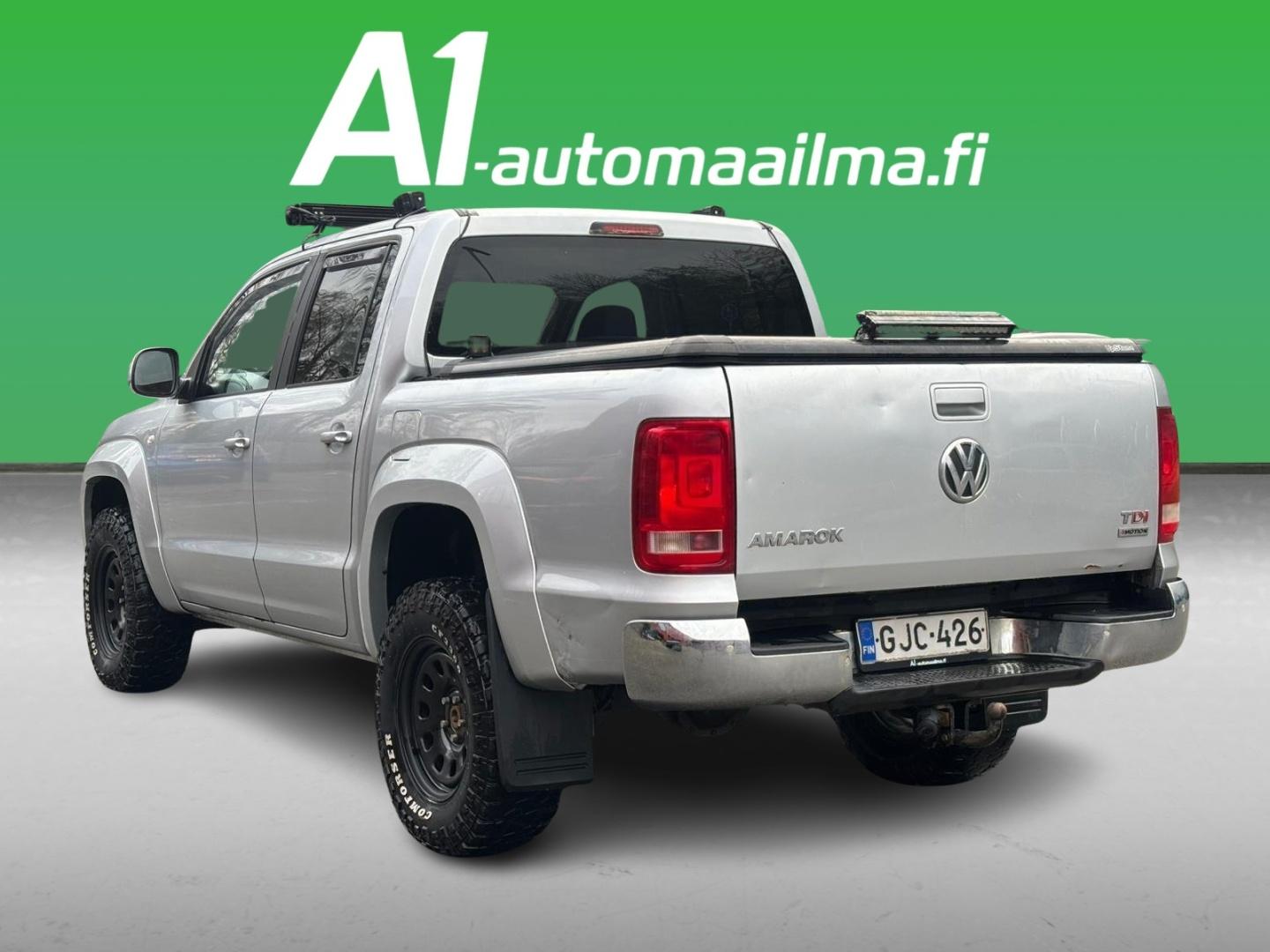 VOLKSWAGEN Amarok 2012