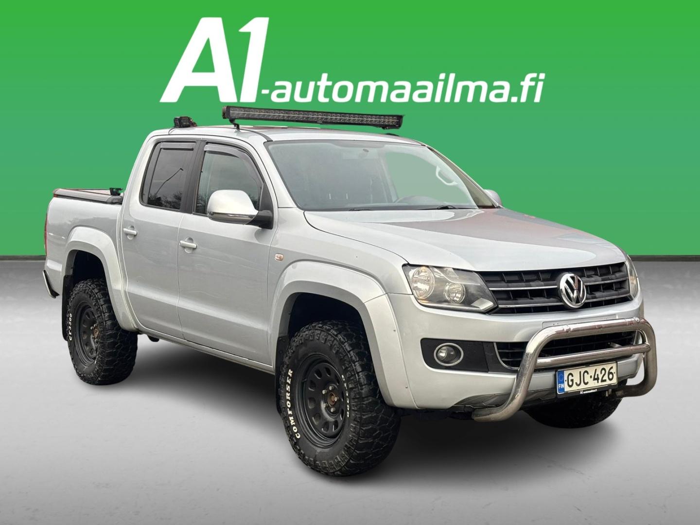 VOLKSWAGEN Amarok 2012