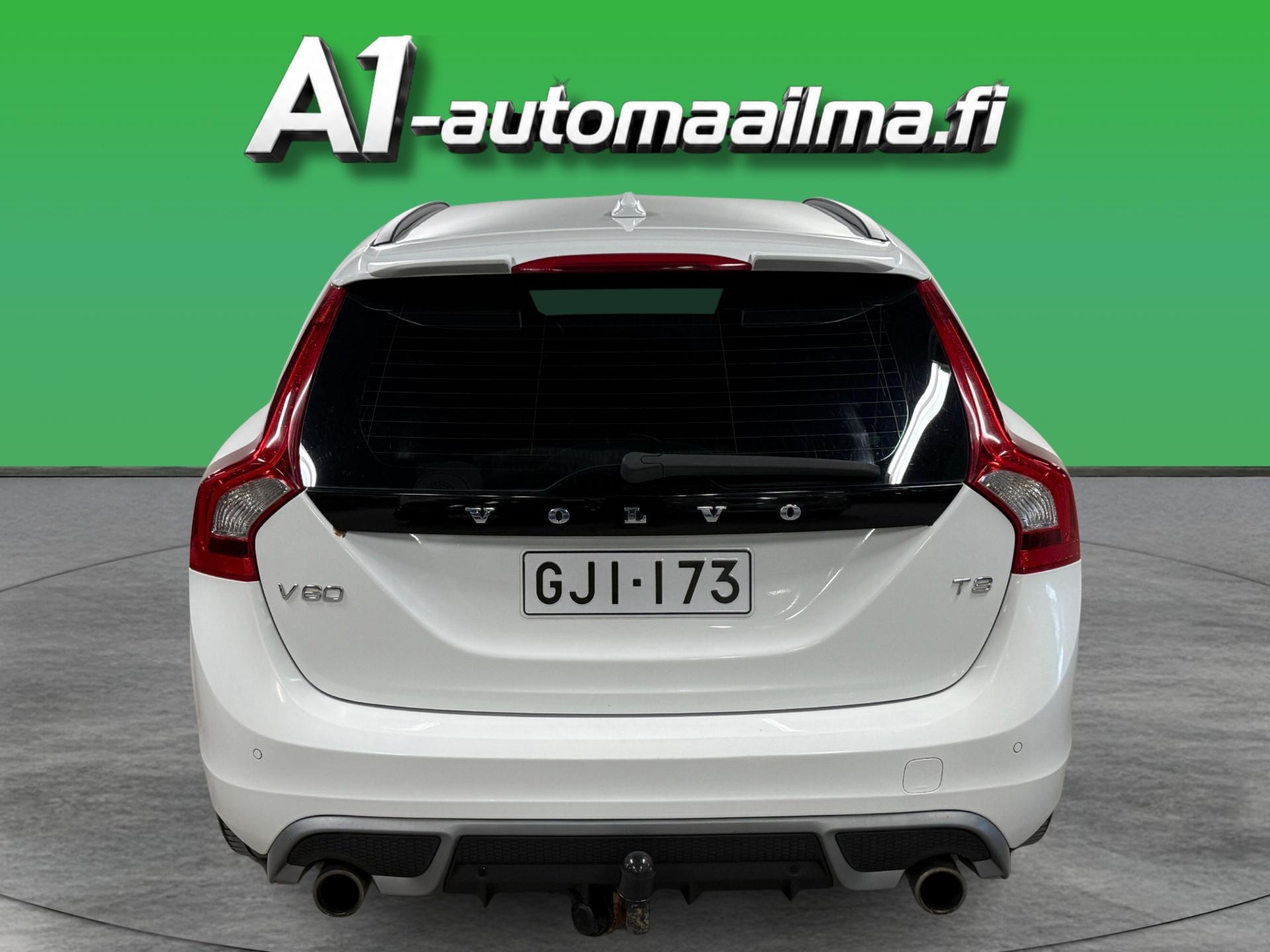 VOLVO V60 2011