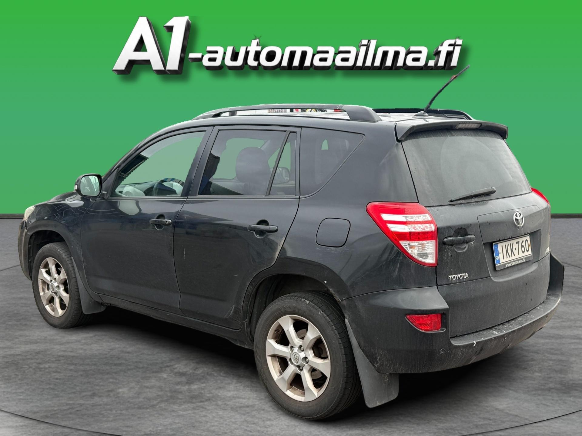 TOYOTA RAV4 2011