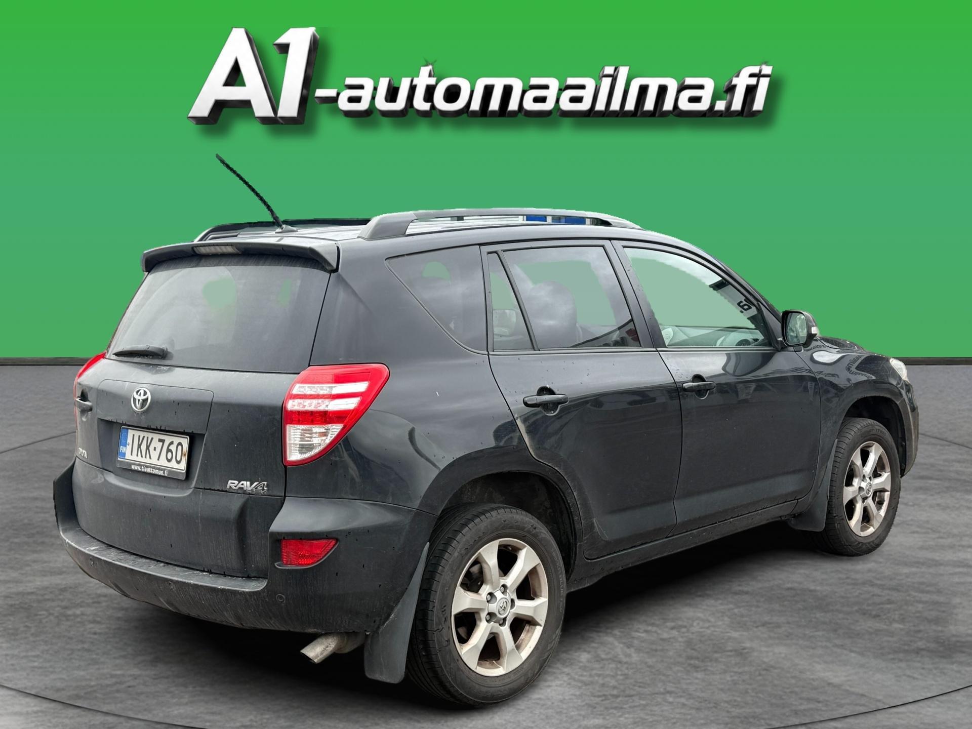TOYOTA RAV4 2011