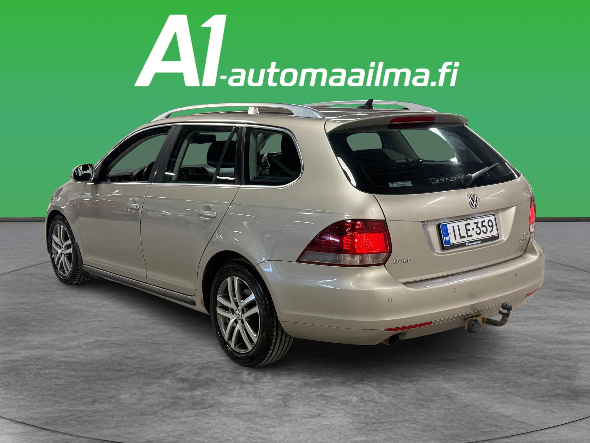 VOLKSWAGEN Golf 2013