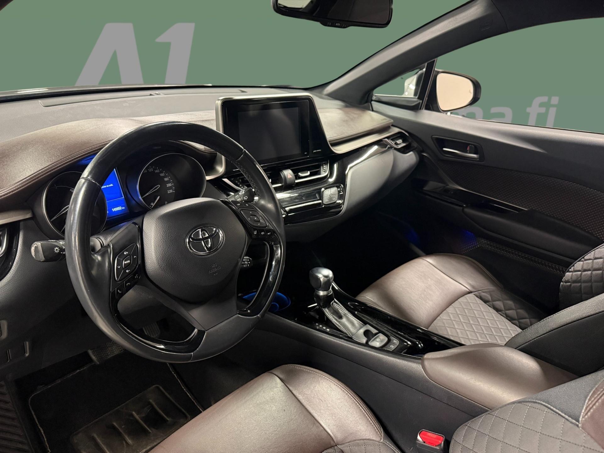 TOYOTA C-HR 2018