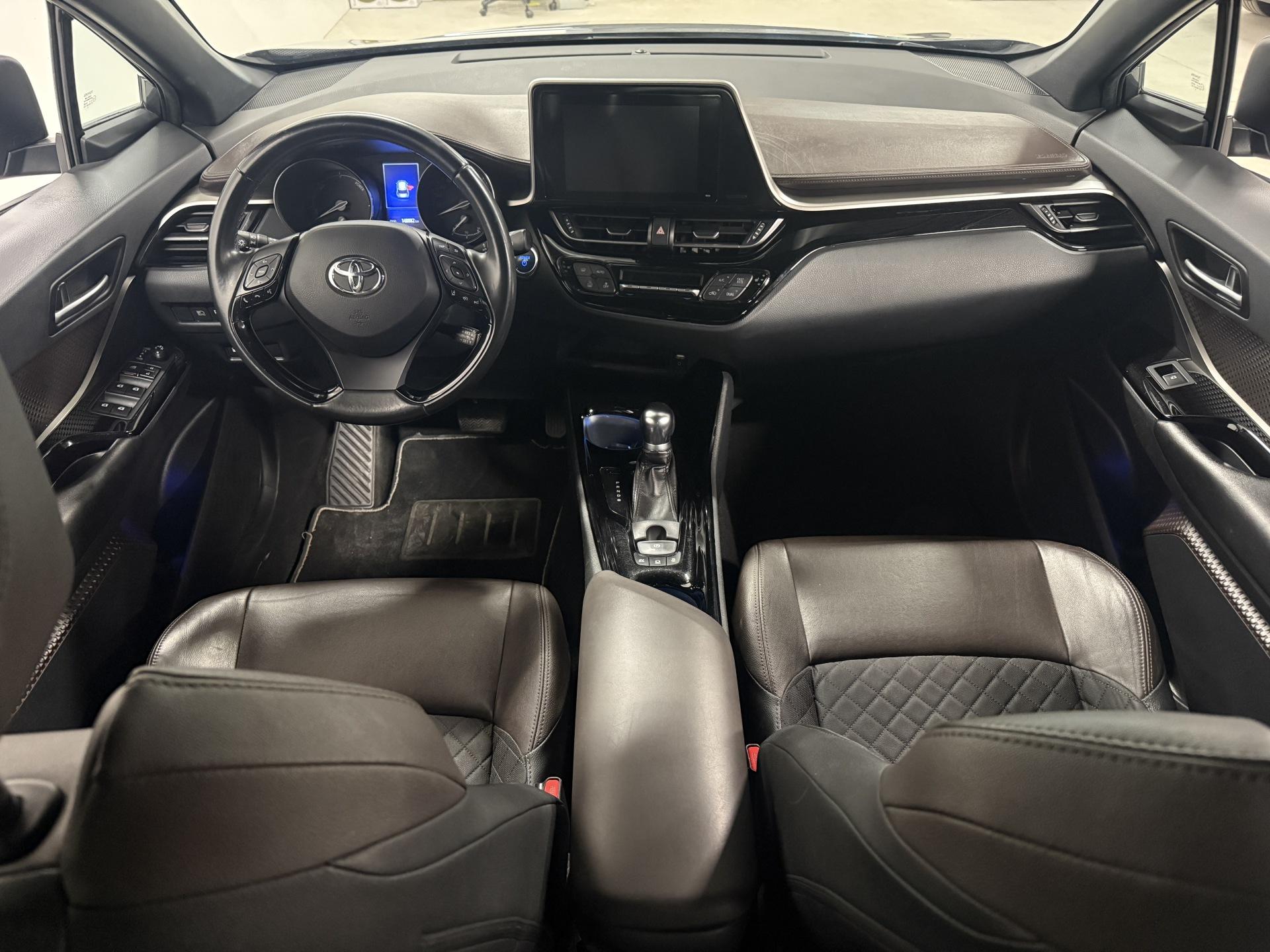 TOYOTA C-HR 2018