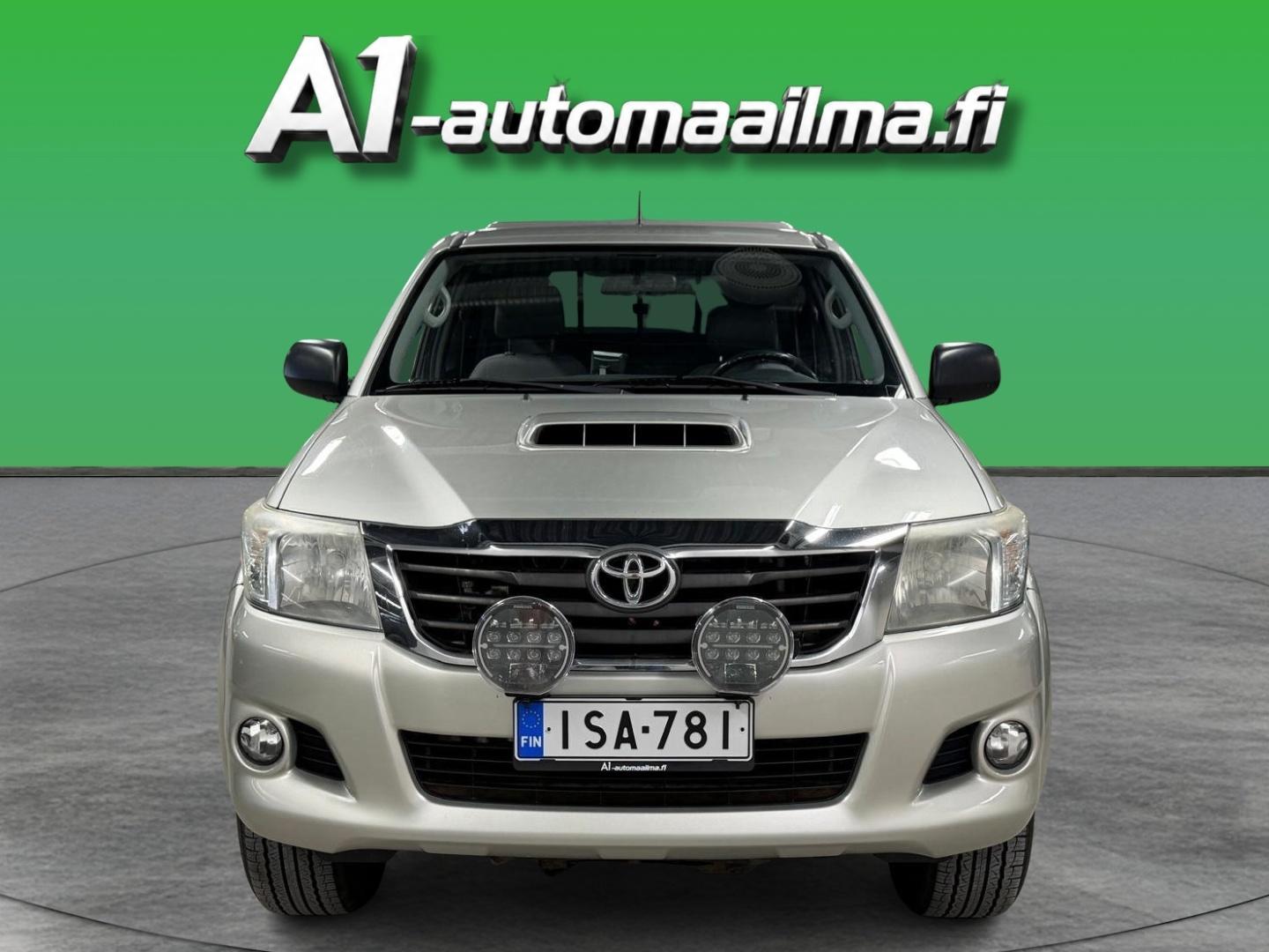 TOYOTA Hilux 2012
