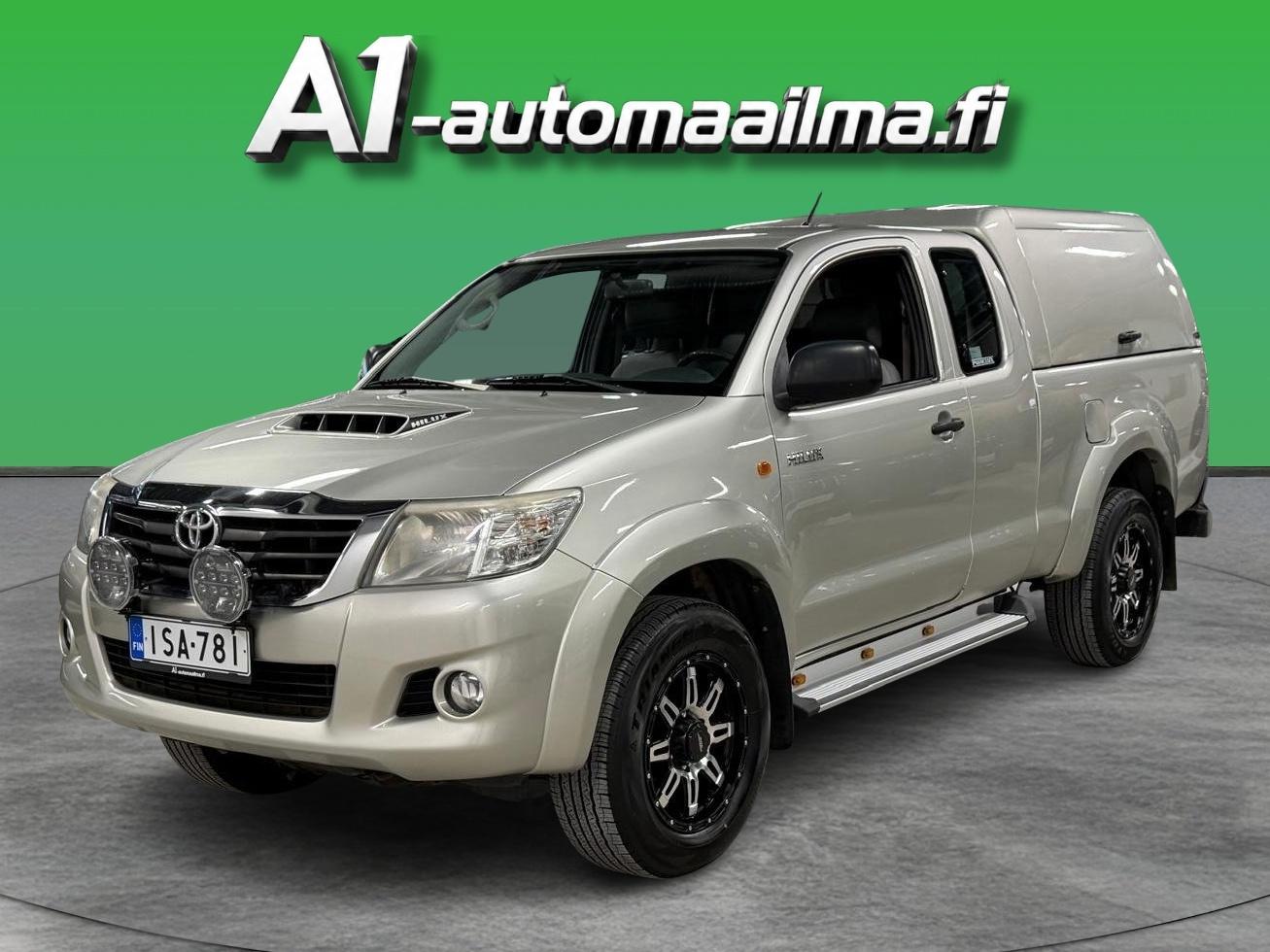TOYOTA Hilux 2012