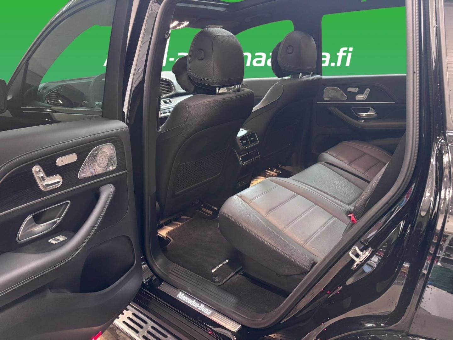 MERCEDES-BENZ GLS 2025