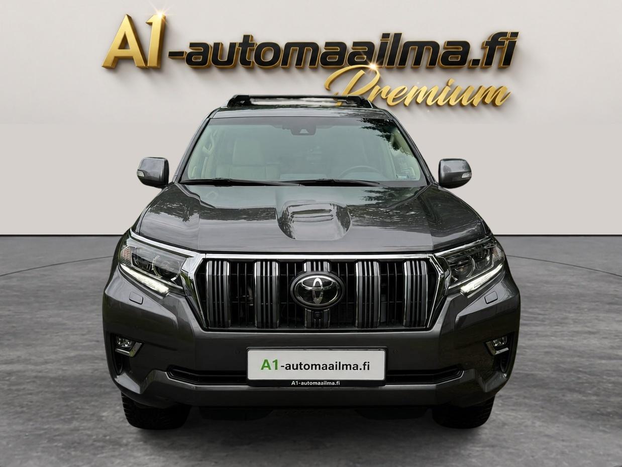 TOYOTA Land Cruiser 2023
