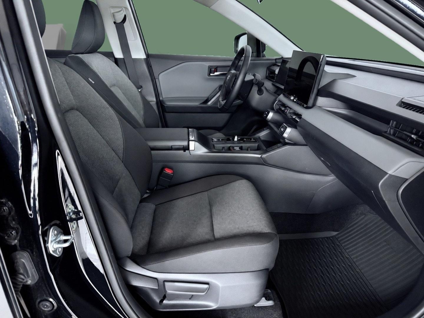 TOYOTA RAV4 2026