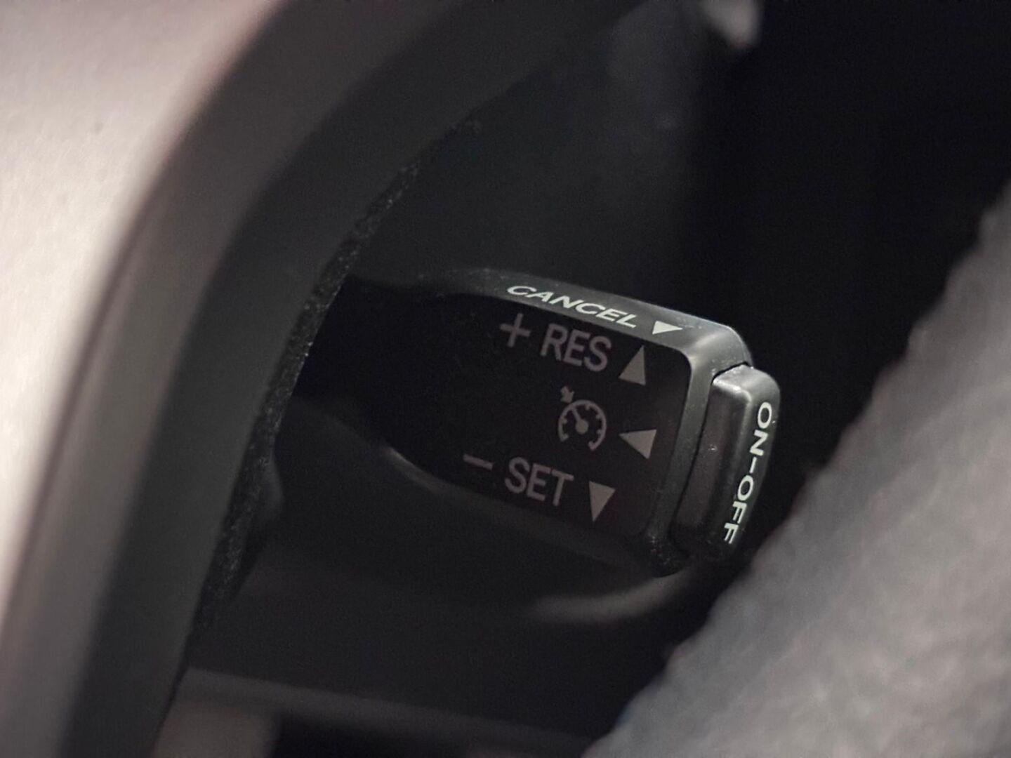 TOYOTA Land Cruiser 2014