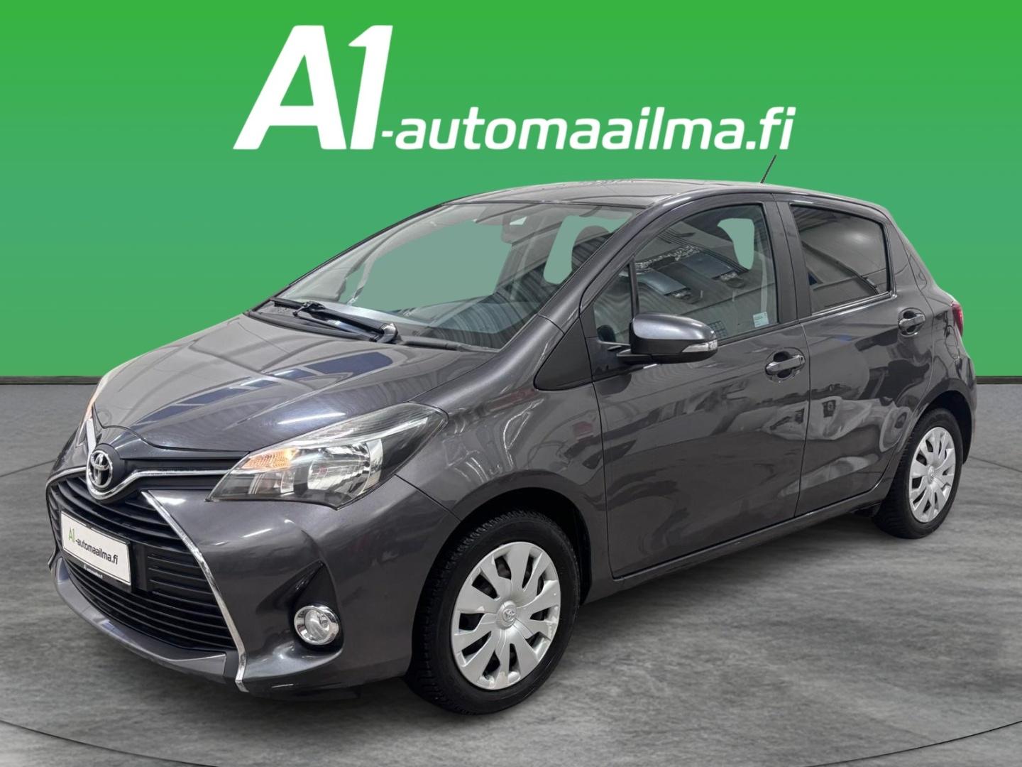 TOYOTA Yaris 2015