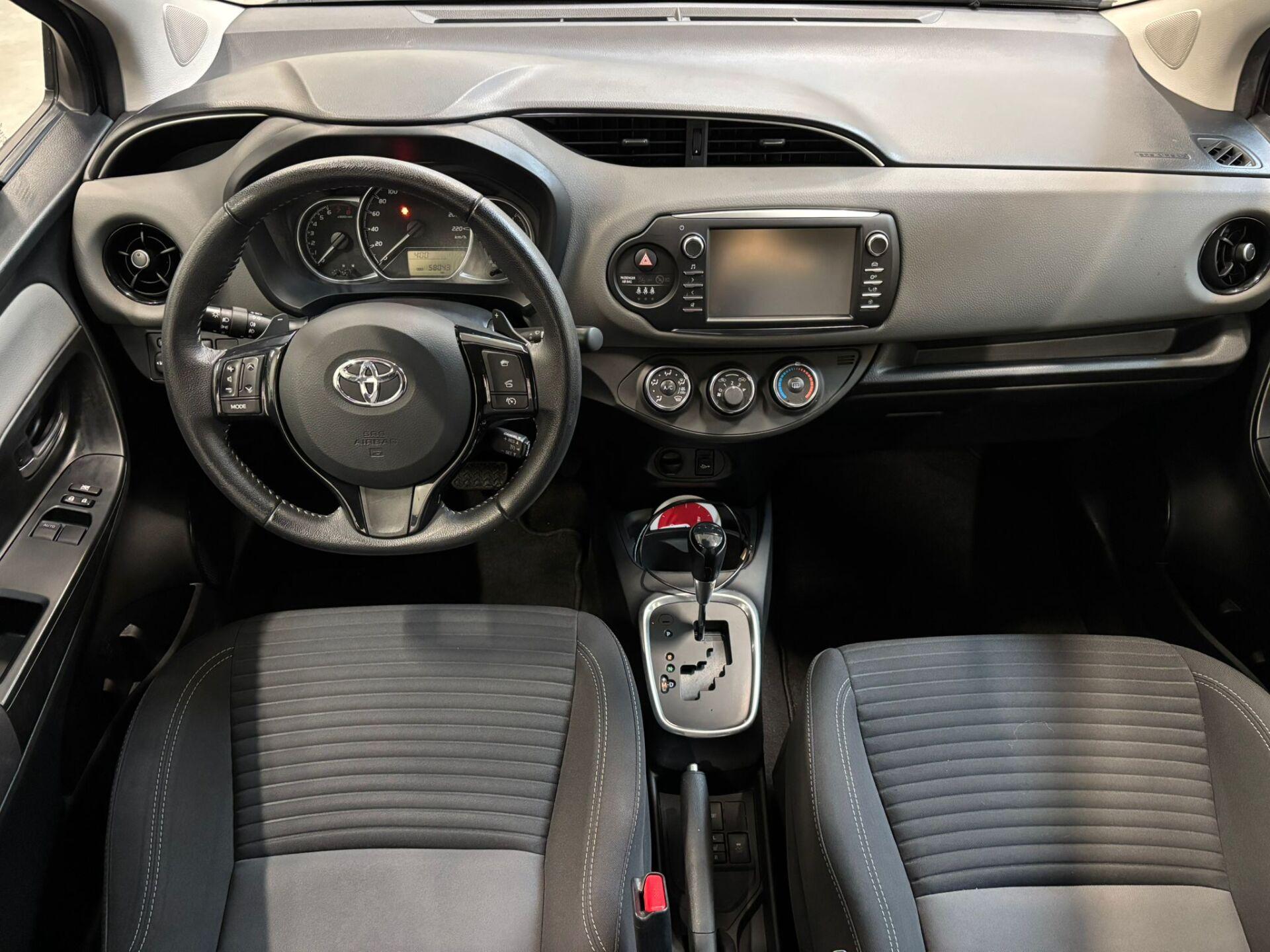 TOYOTA Yaris 2020