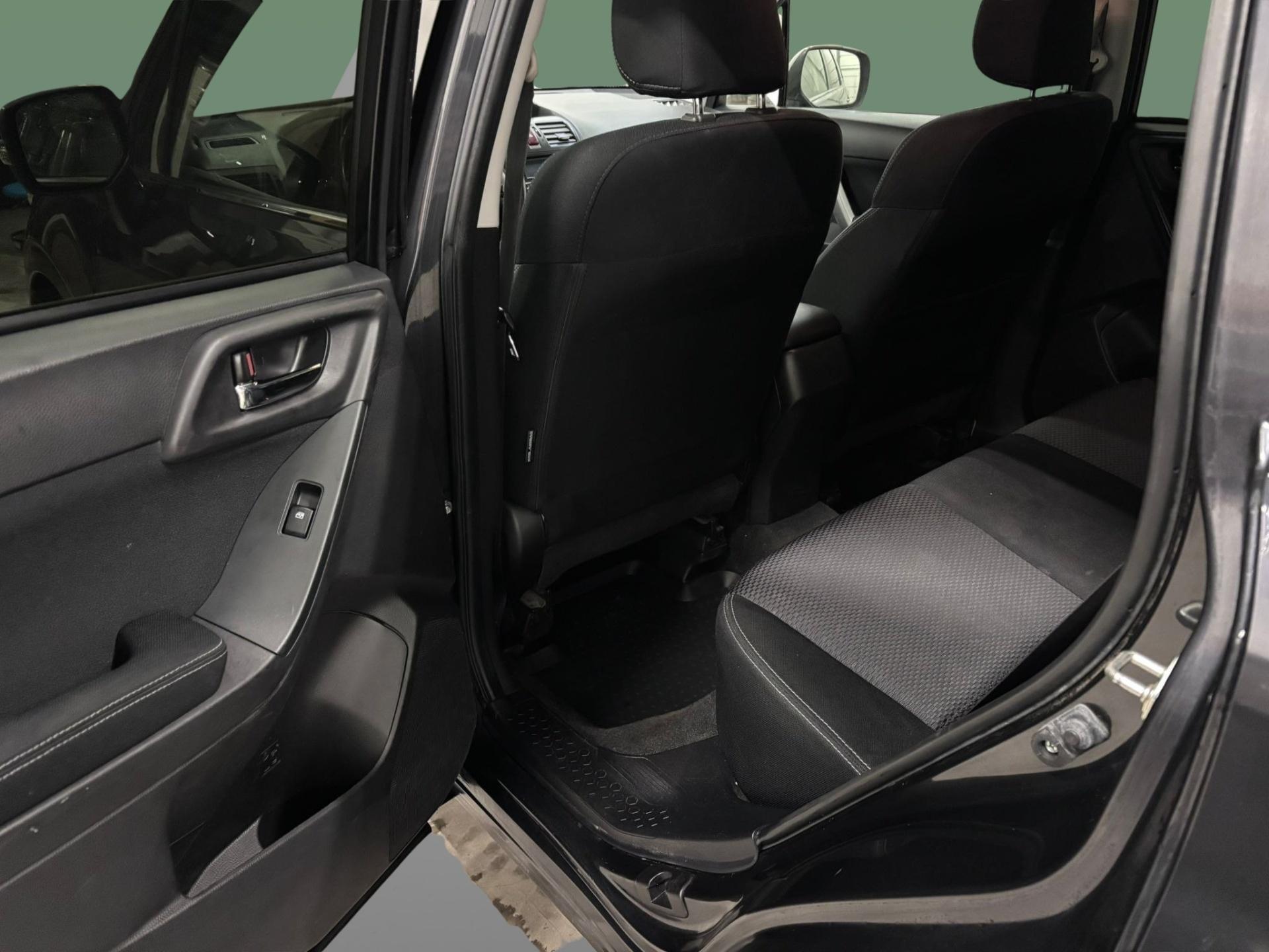 SUBARU Forester 2013