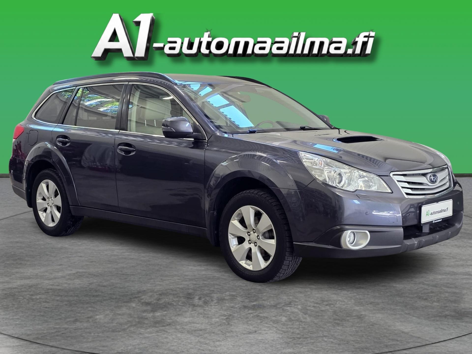 SUBARU Outback 2013