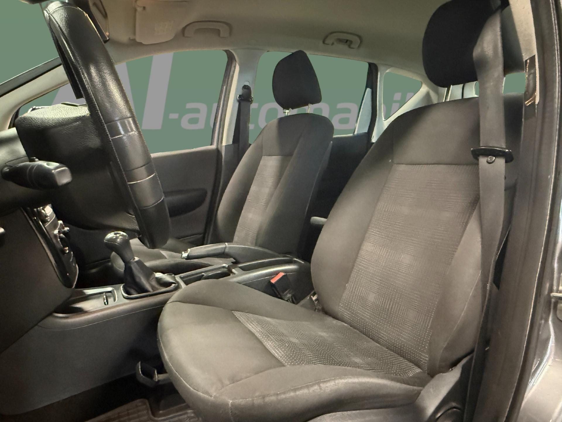 TOYOTA Hilux 2019