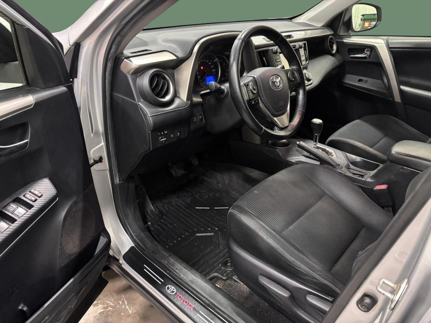 TOYOTA RAV4 2013