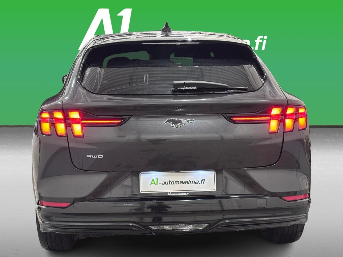 FORD Mustang Mach-E 2022