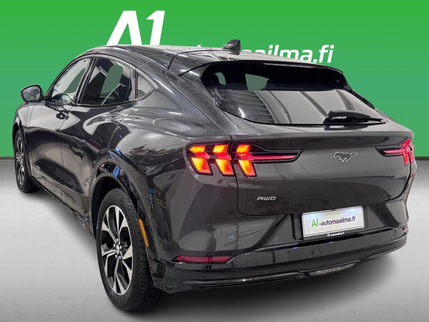 FORD Mustang Mach-E 2022