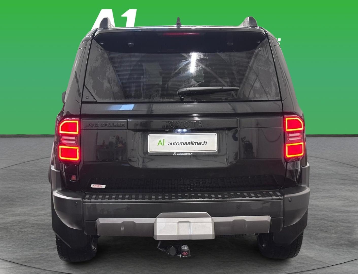 TOYOTA Land Cruiser 2025