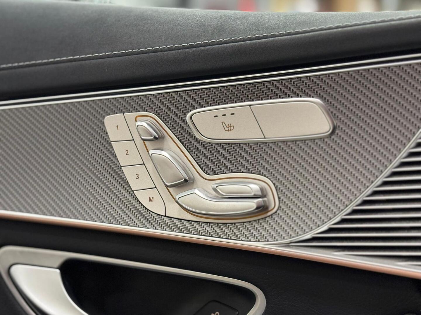 MERCEDES-BENZ EQC 2022