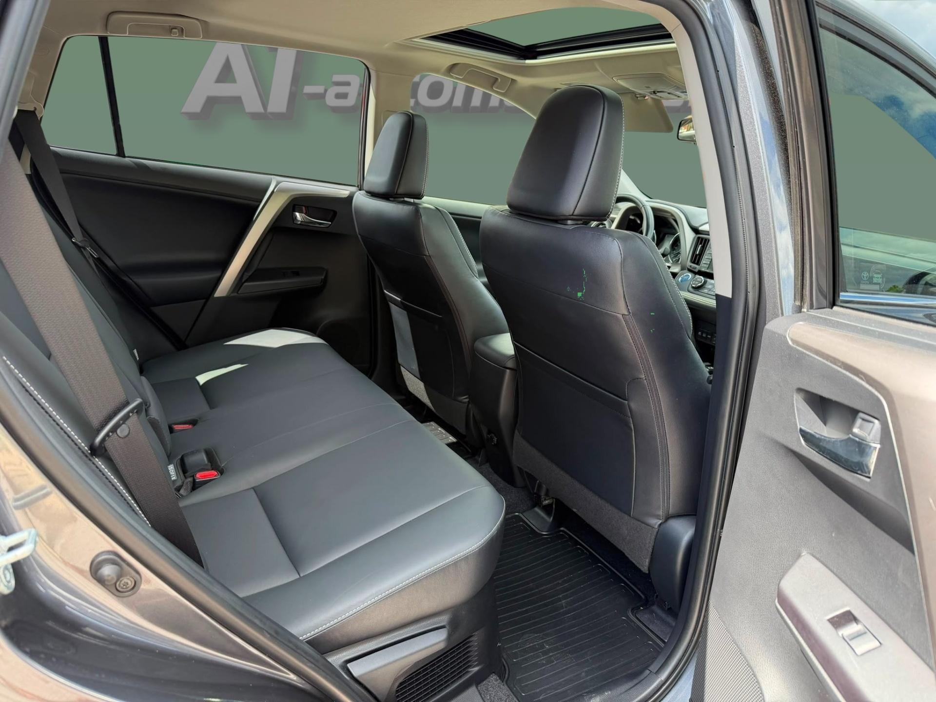 TOYOTA RAV4 2017
