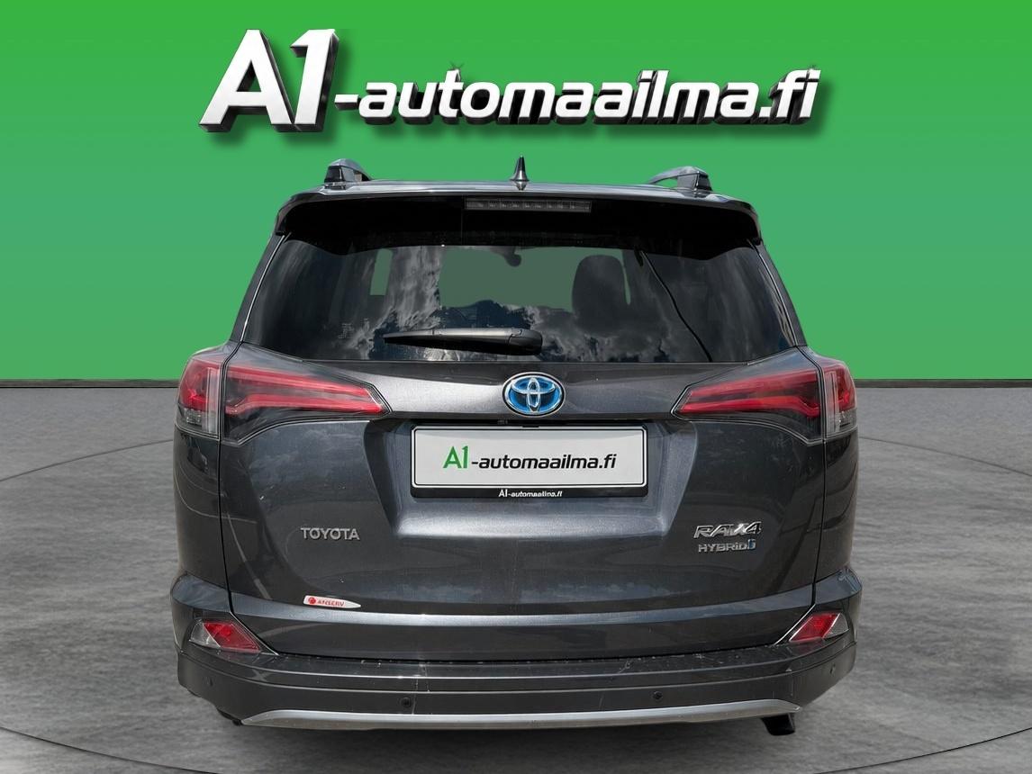 TOYOTA RAV4 2017
