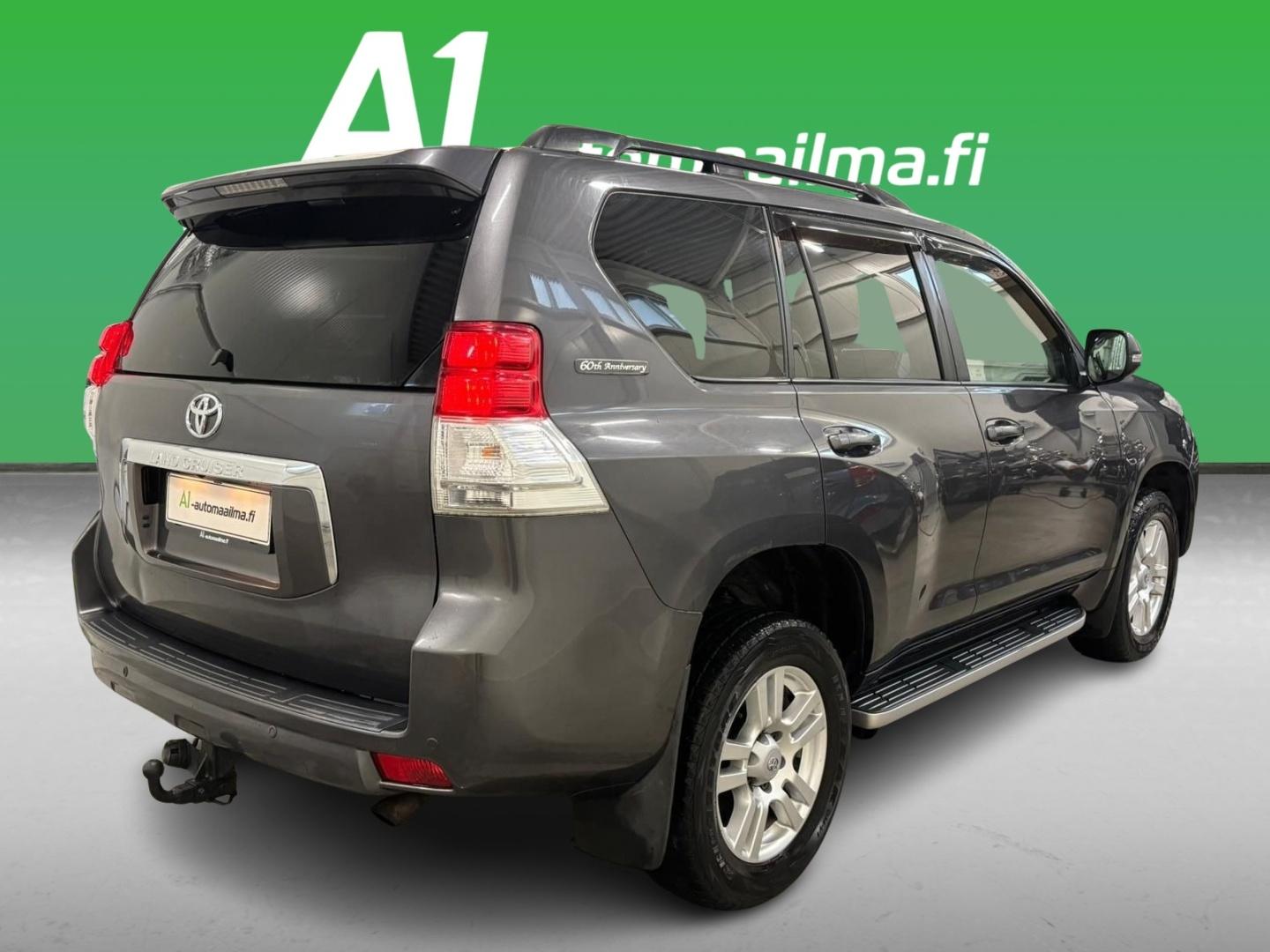 TOYOTA Land Cruiser 2011