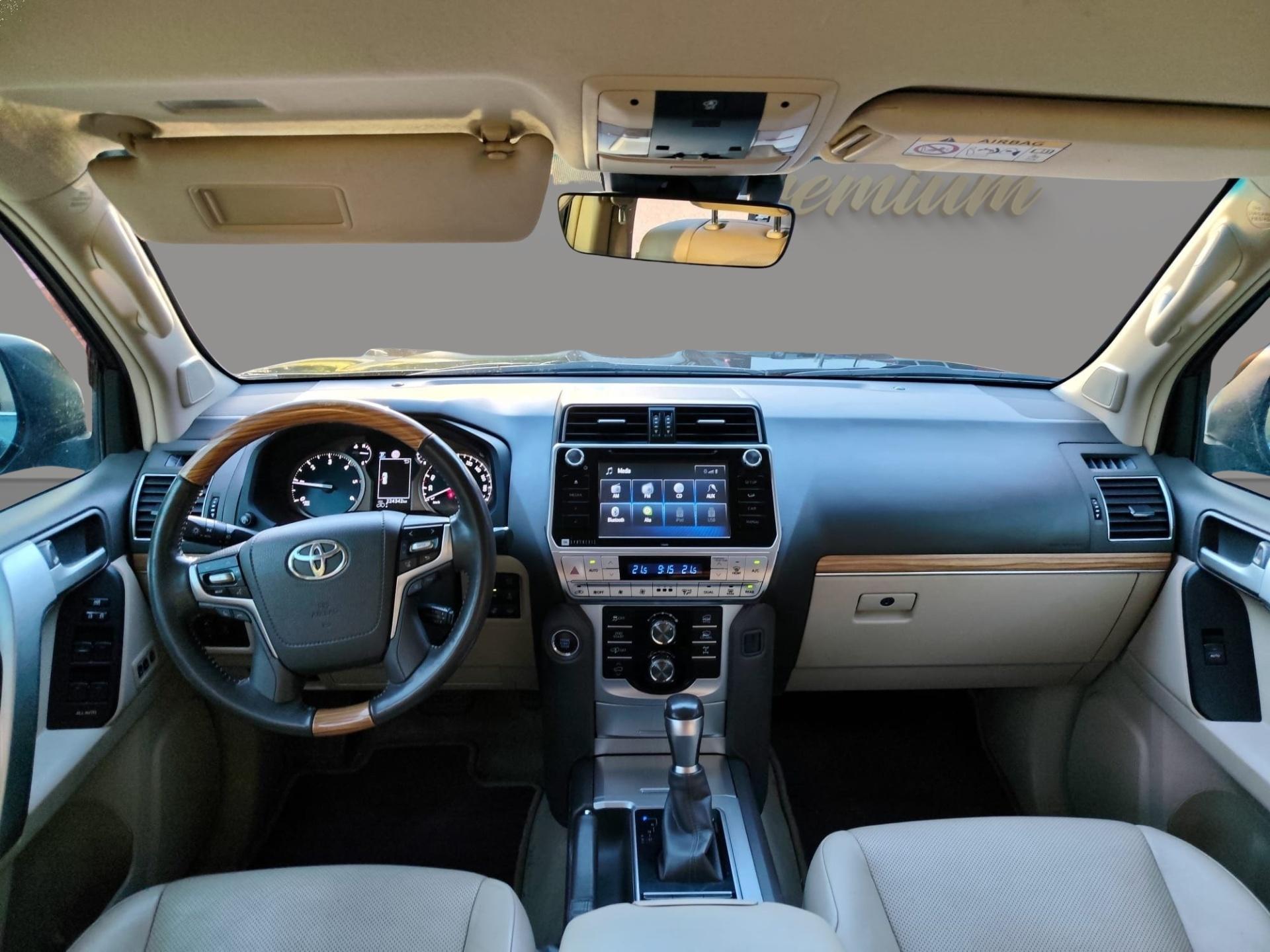 TOYOTA Land Cruiser 2018