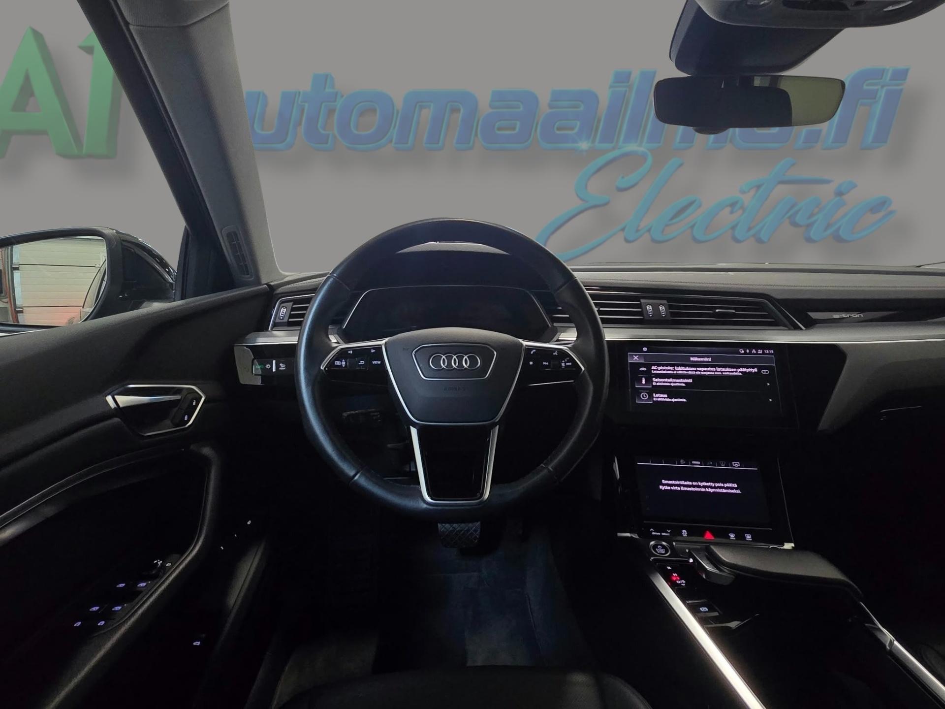 AUDI e-tron 2023