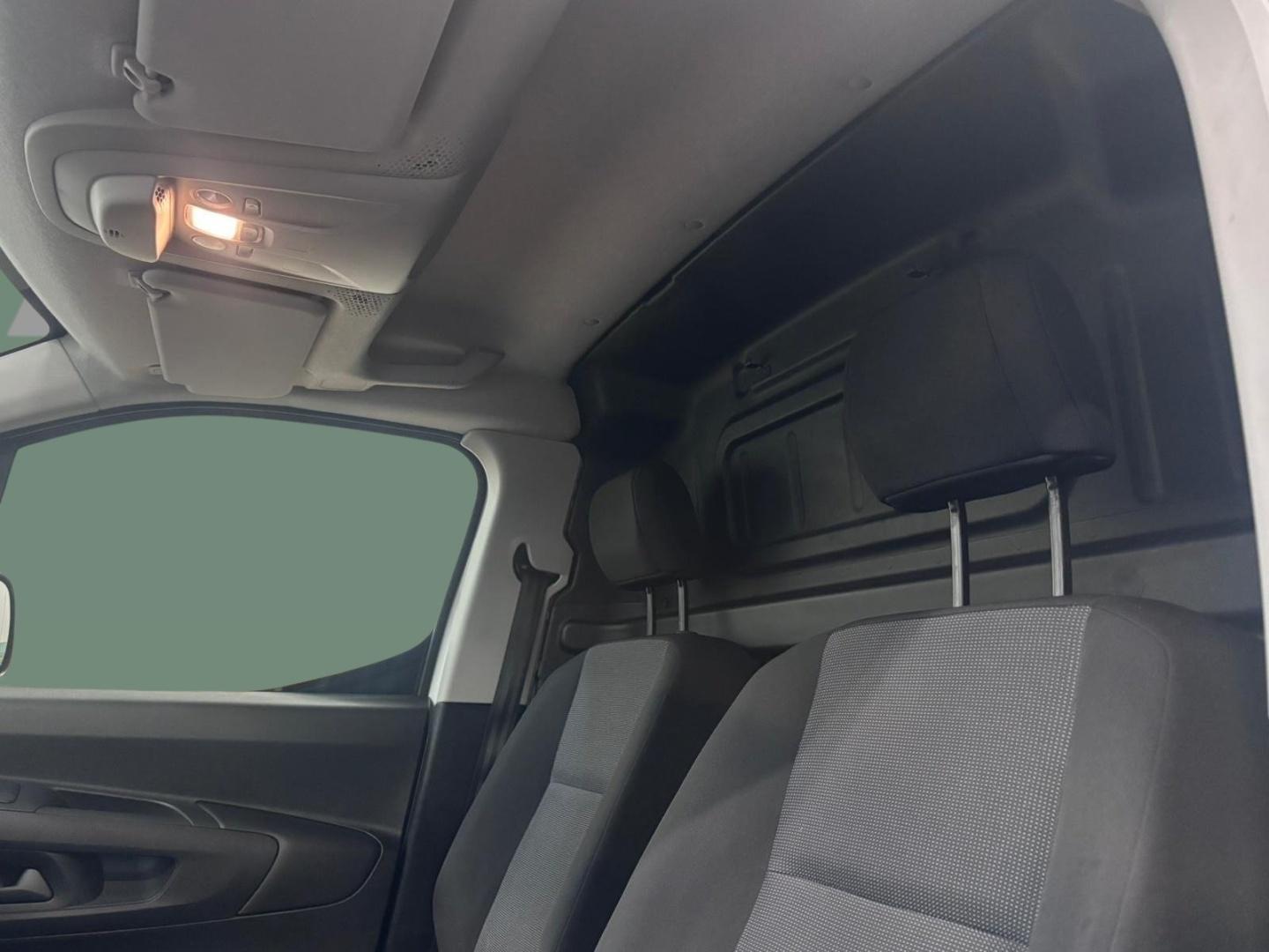 PEUGEOT Partner 2021