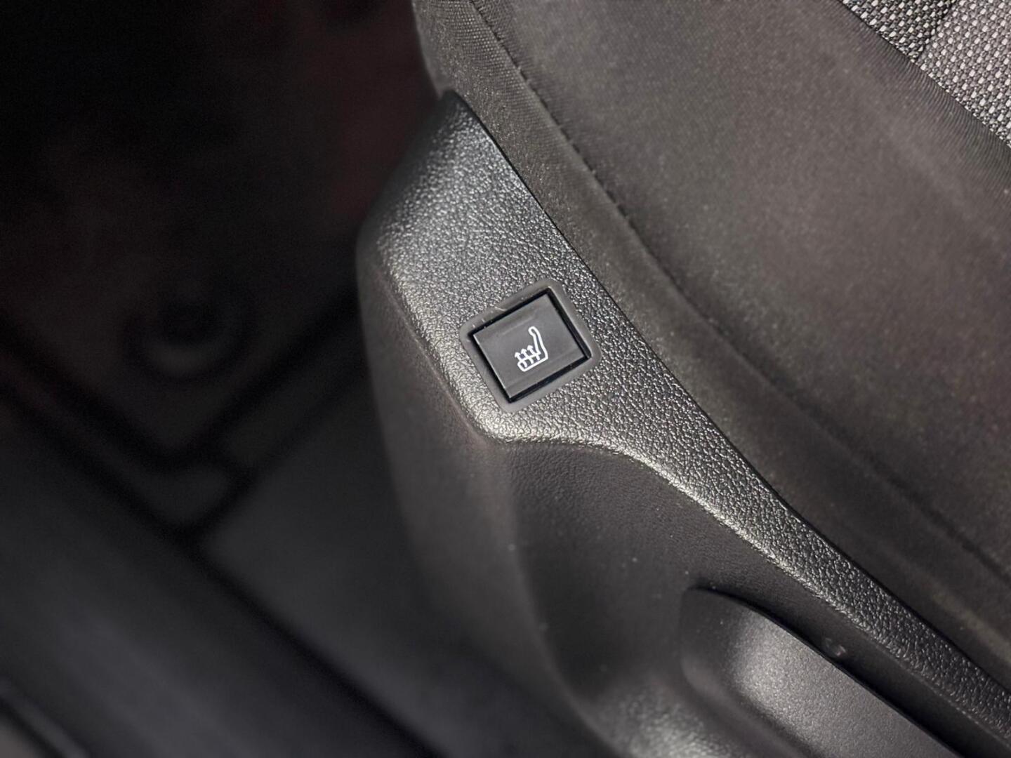 PEUGEOT Partner 2021