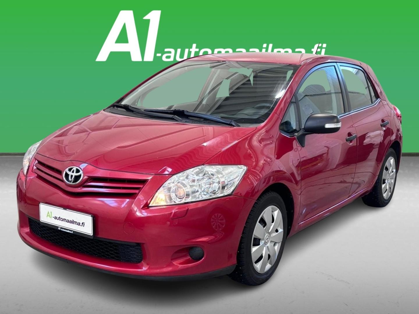 TOYOTA Auris 2010