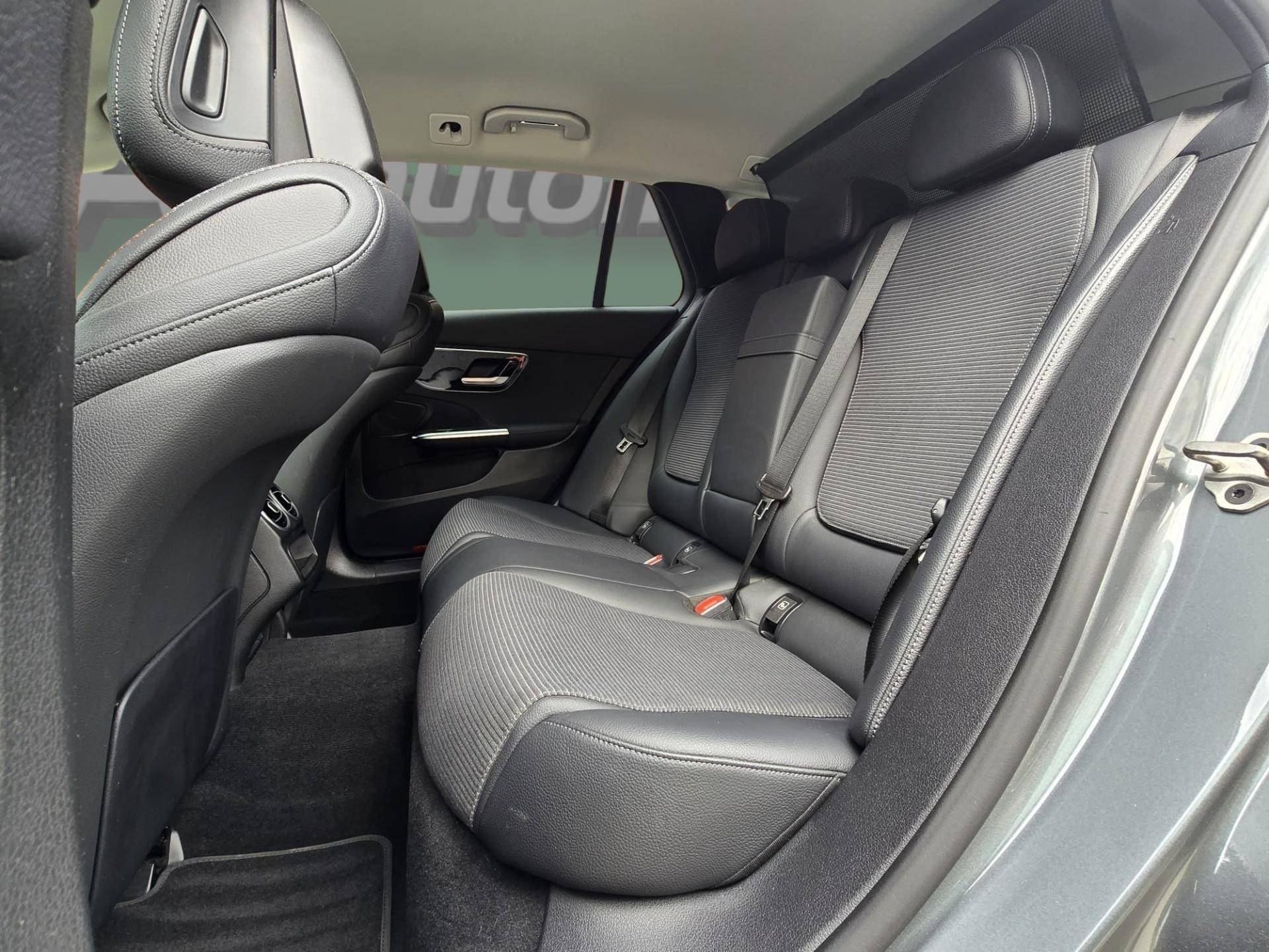 MERCEDES-BENZ C 2022