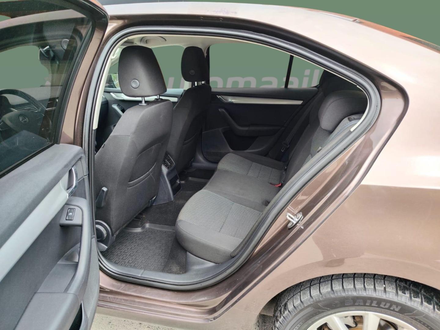 SKODA Octavia 2013