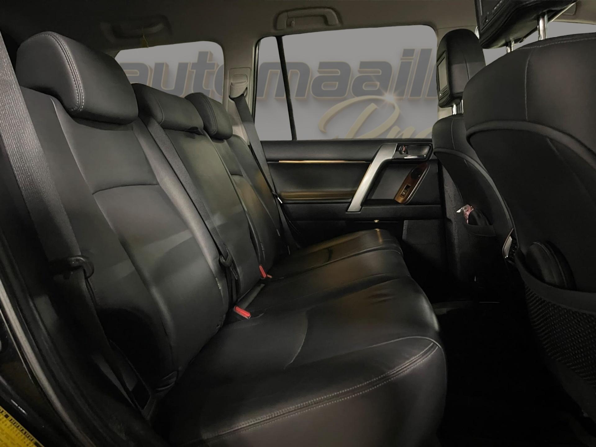 TOYOTA Land Cruiser 2017
