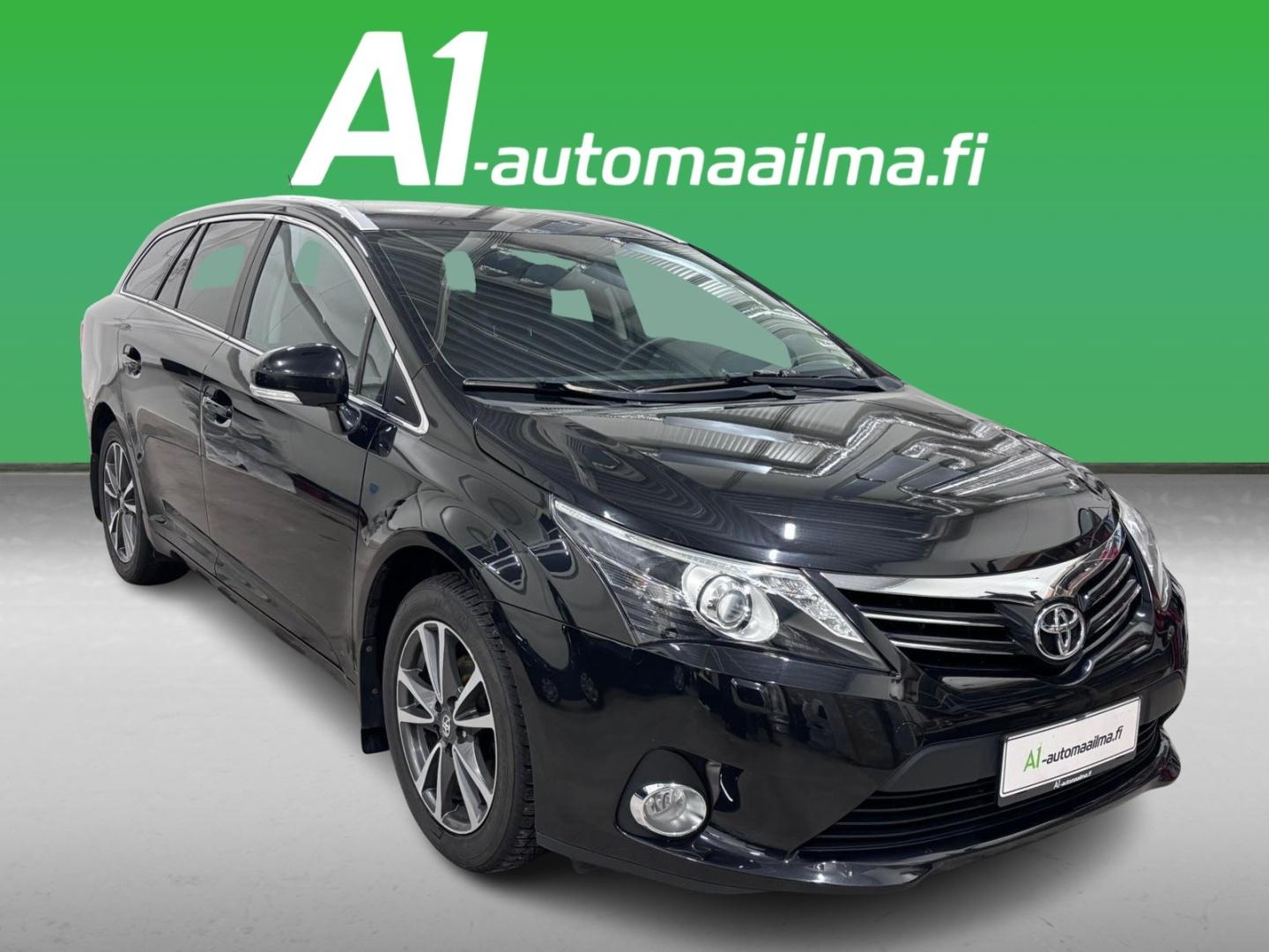 TOYOTA Avensis 2015