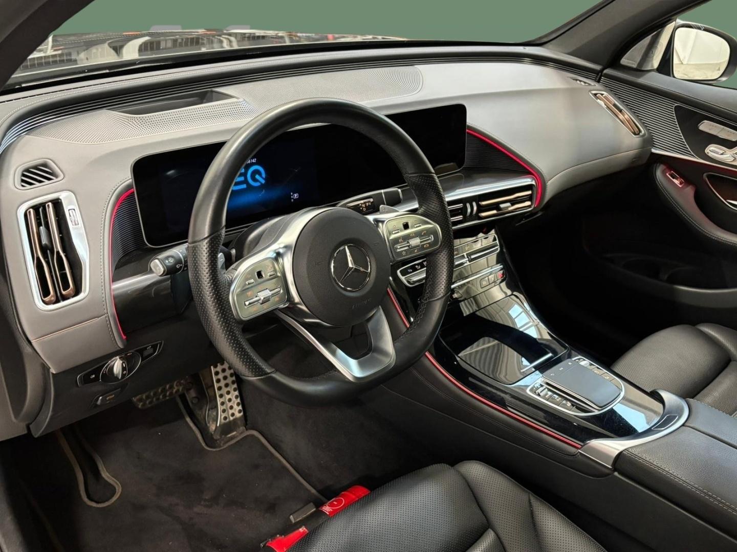 MERCEDES-BENZ EQC 2020