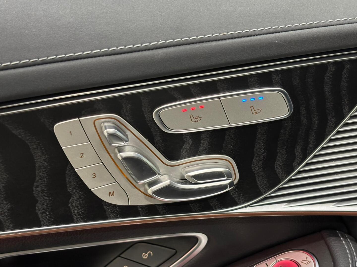 MERCEDES-BENZ EQC 2020